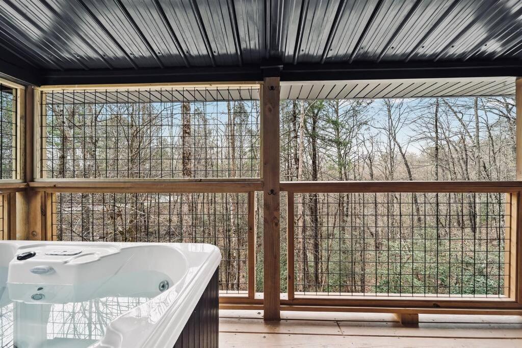 Honeymoon Couples Cabin Secluded, Hot Tub, Views Sevierville Exteriér fotografie