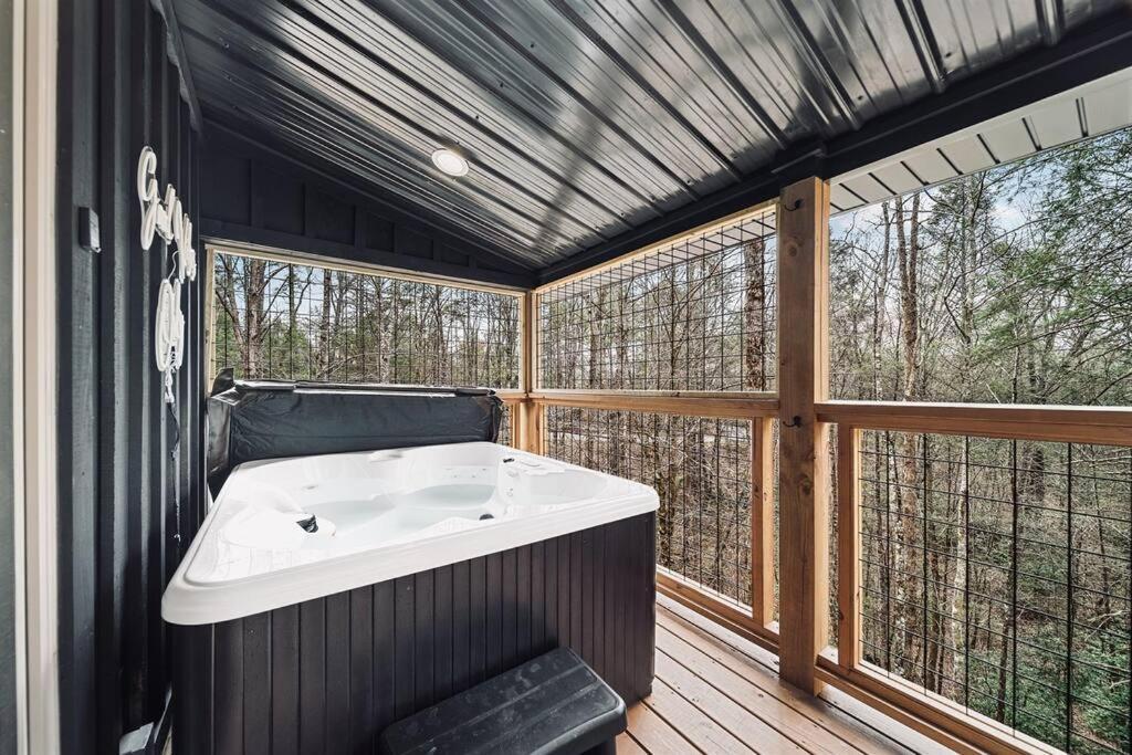 Honeymoon Couples Cabin Secluded, Hot Tub, Views Sevierville Exteriér fotografie